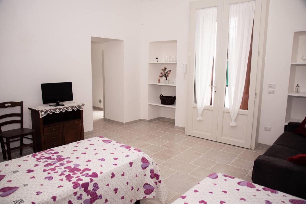 Trulli Donna Isabella 2 Bed & Breakfast Locorotondo Exterior photo