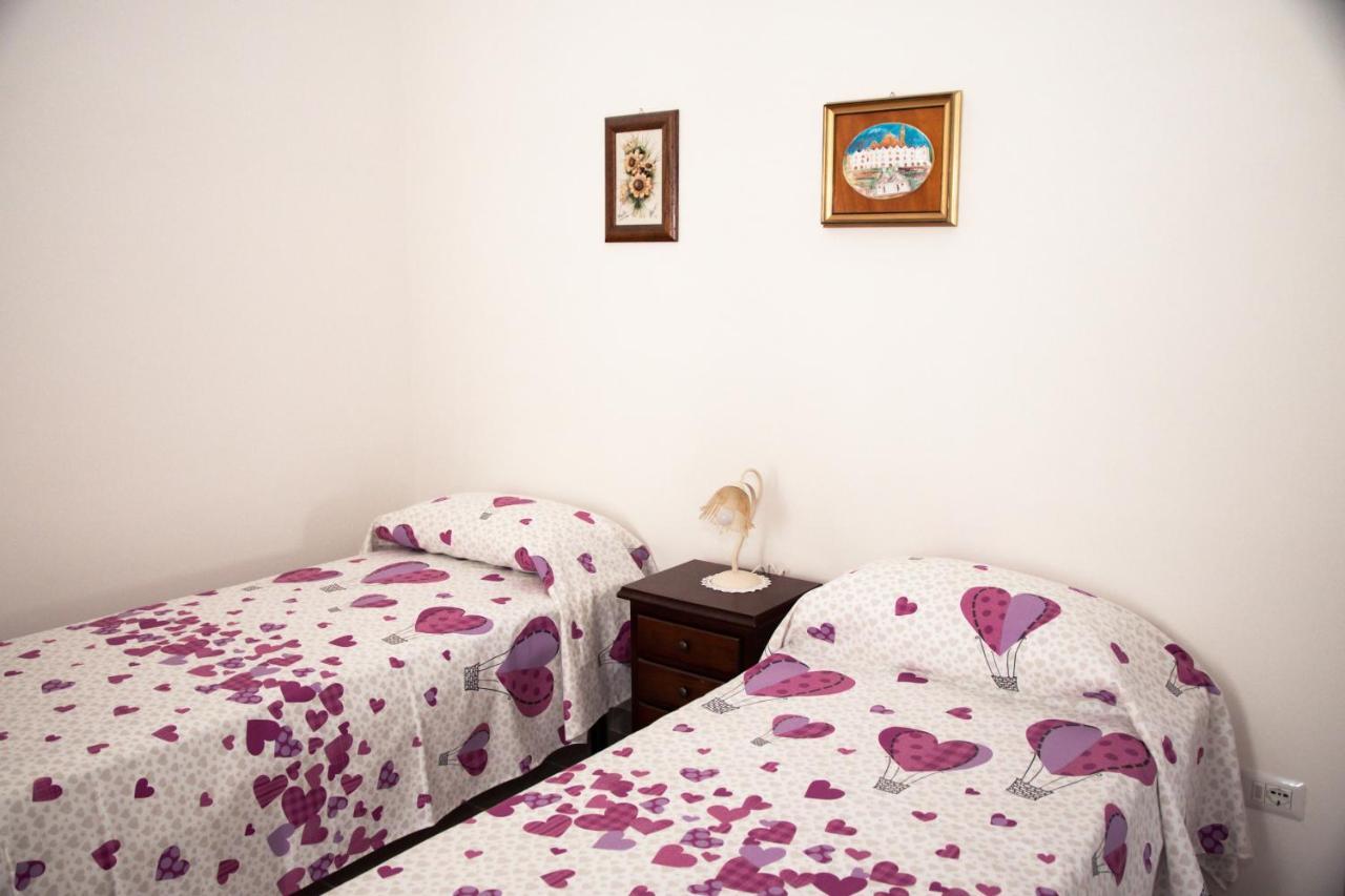 Trulli Donna Isabella 2 Bed & Breakfast Locorotondo Exterior photo